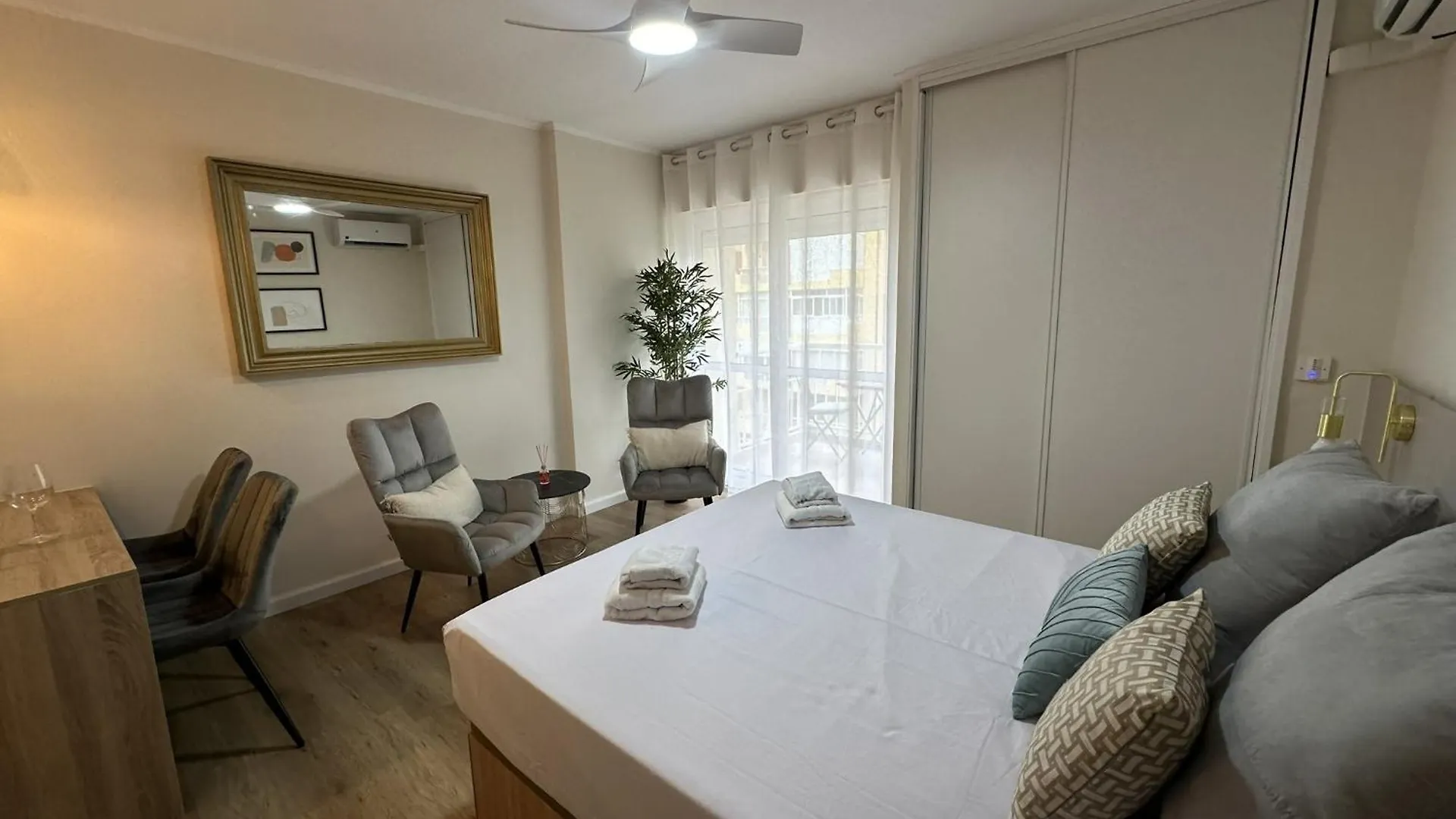 Estudio Con Vistas Al Mar A 800M De La Playa Arroyo De La Miel Apartment